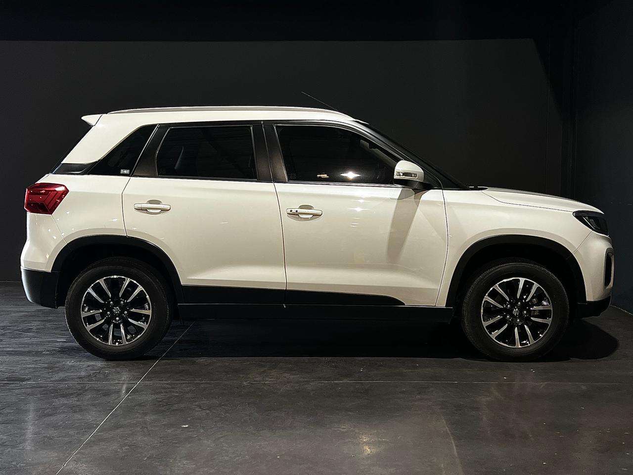 Vehicle Gallery Image