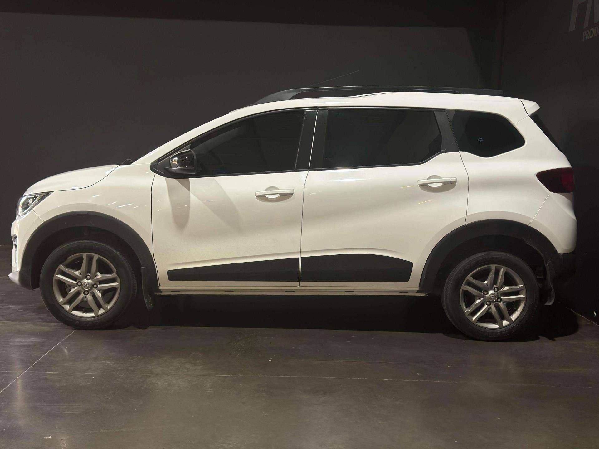 Vehicle Gallery Image