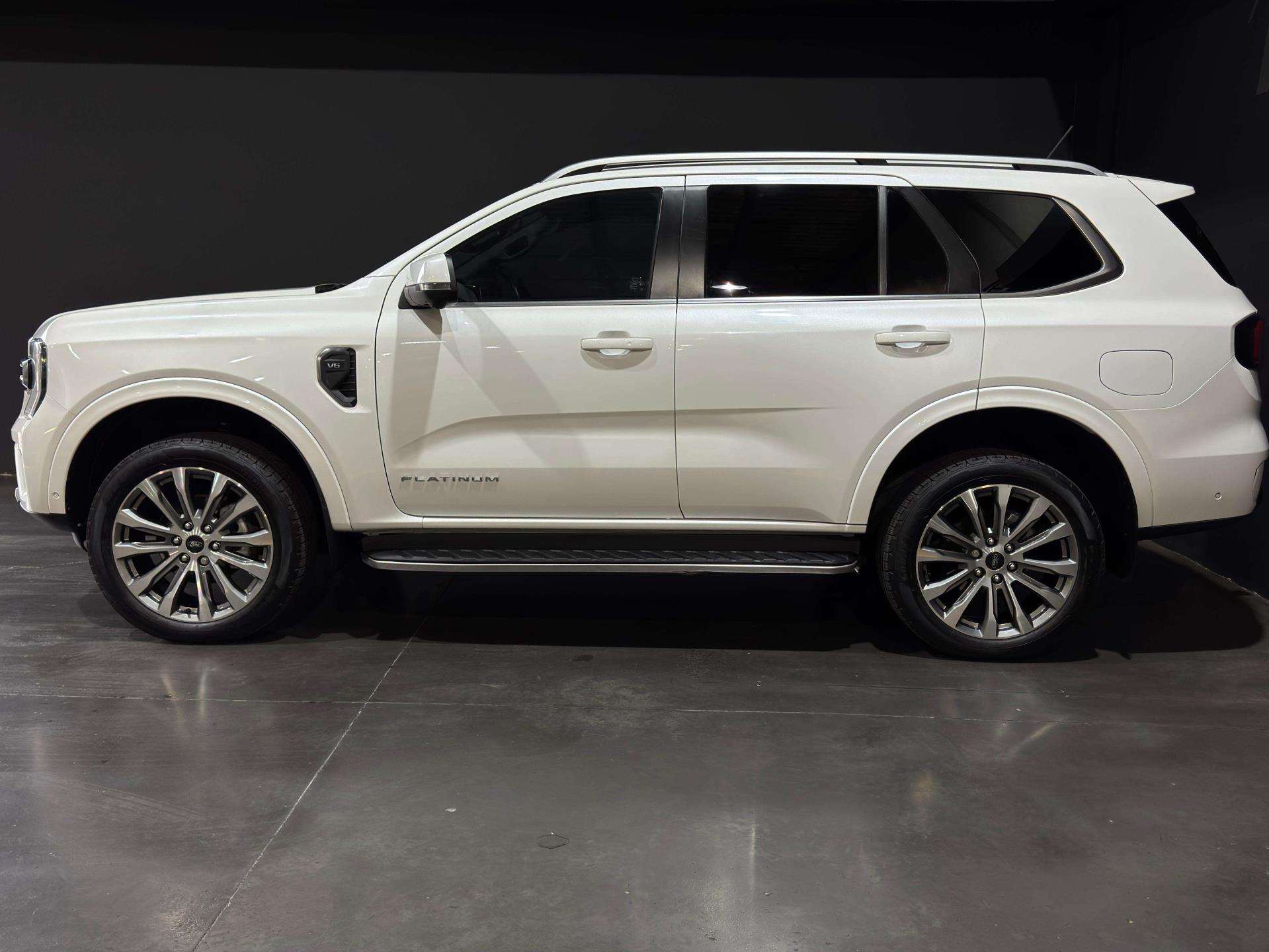 Vehicle Gallery Image