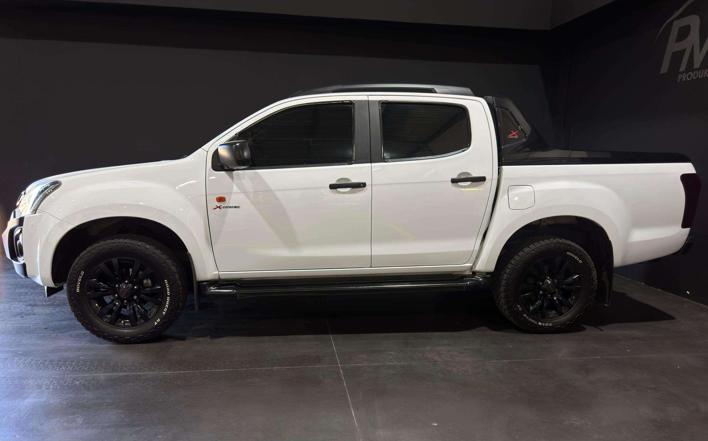 Vehicle Gallery Image