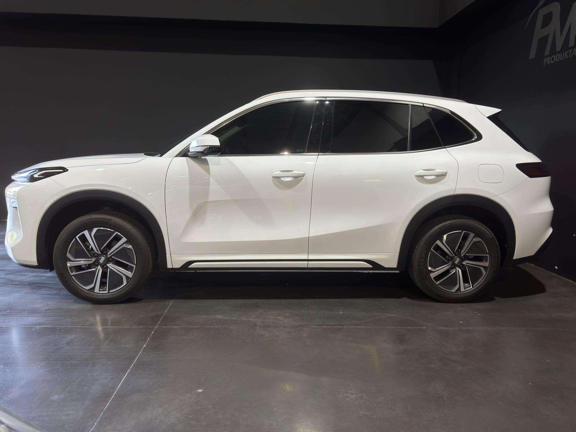 Vehicle Gallery Image